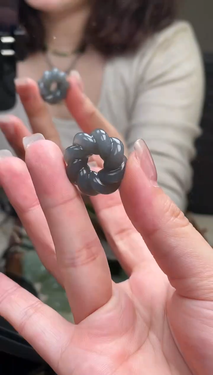 颈饰未镶嵌和田玉麻花扣