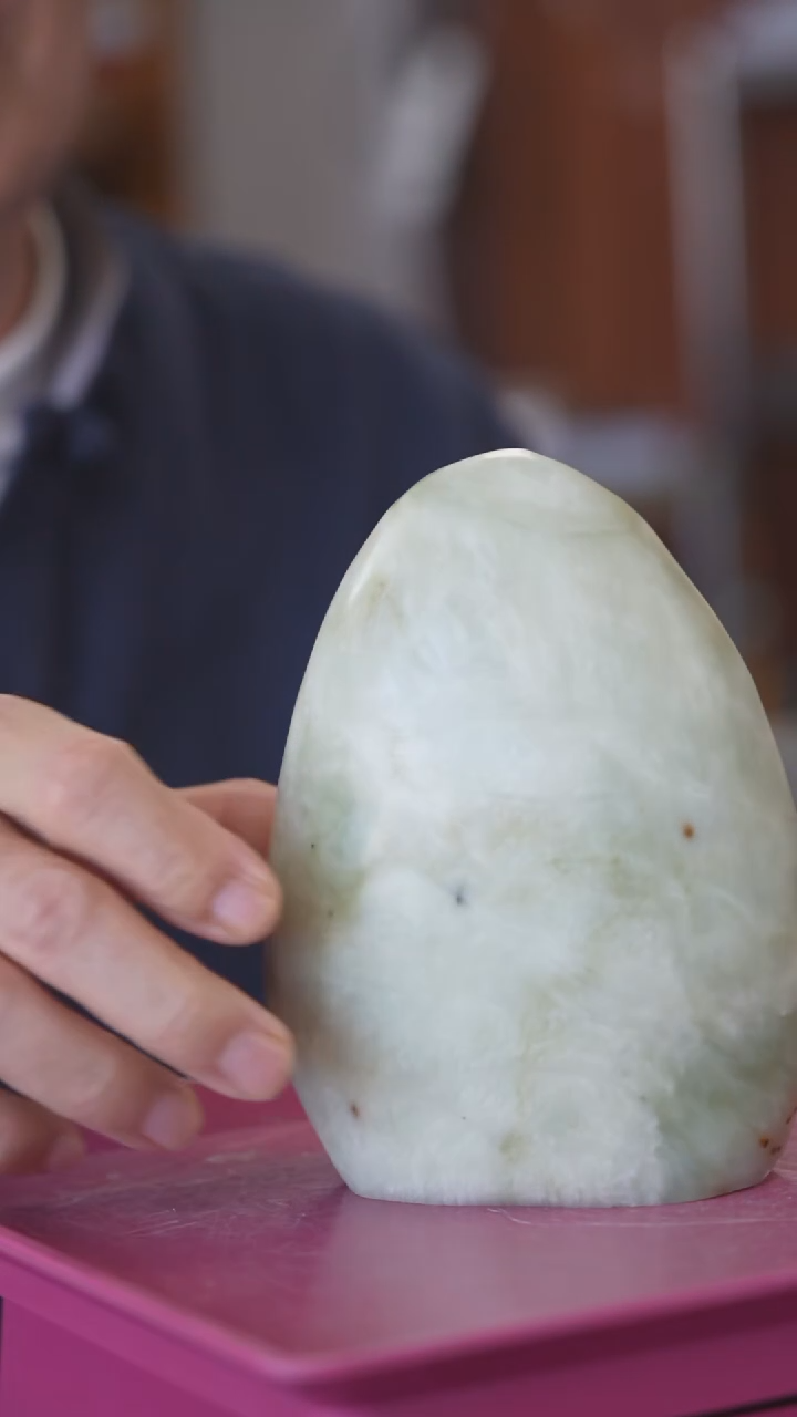 未镶嵌岫玉原石摆件1