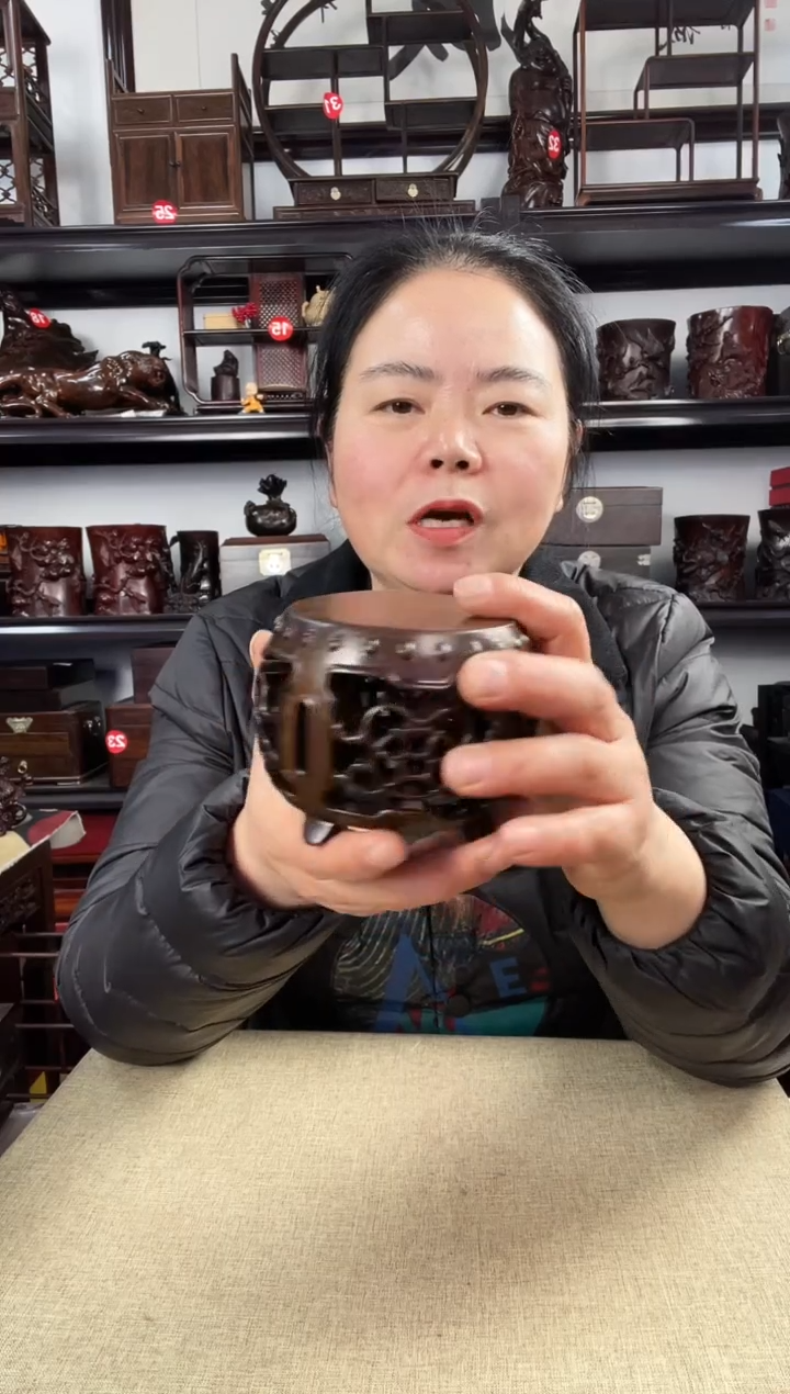 木新鼓老李红木工艺品