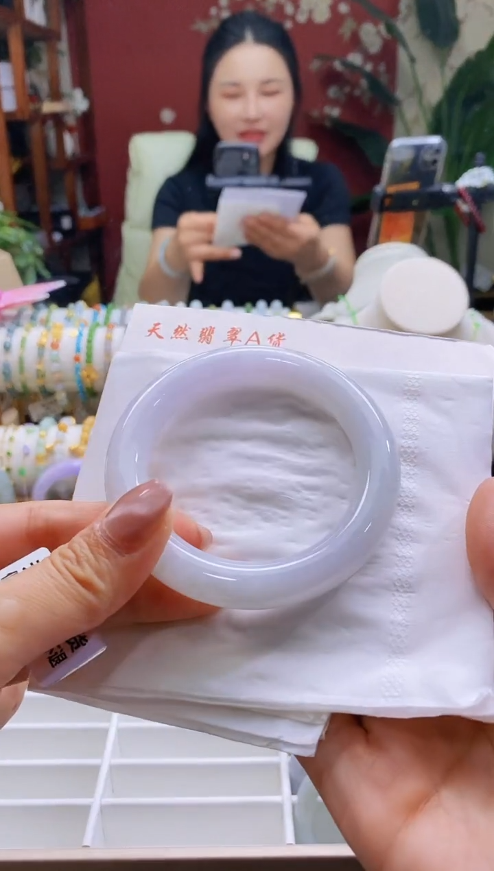 翡翠手镯未镶嵌113号53.9/10.6*10.7