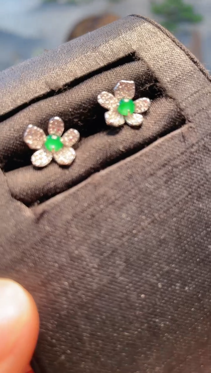 【闪购商品】翡翠耳饰银S925镶嵌A2天然A货翡翠