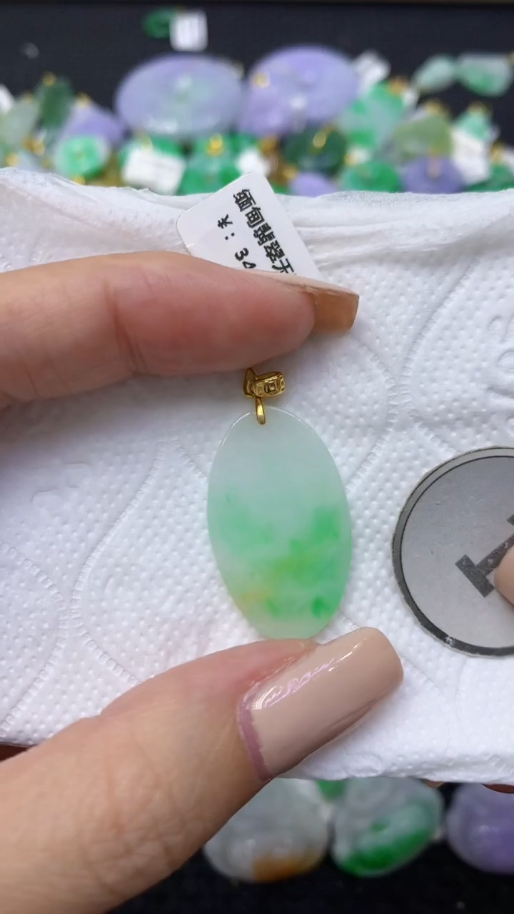 颈饰未镶嵌翡翠天然缅甸翡翠A货