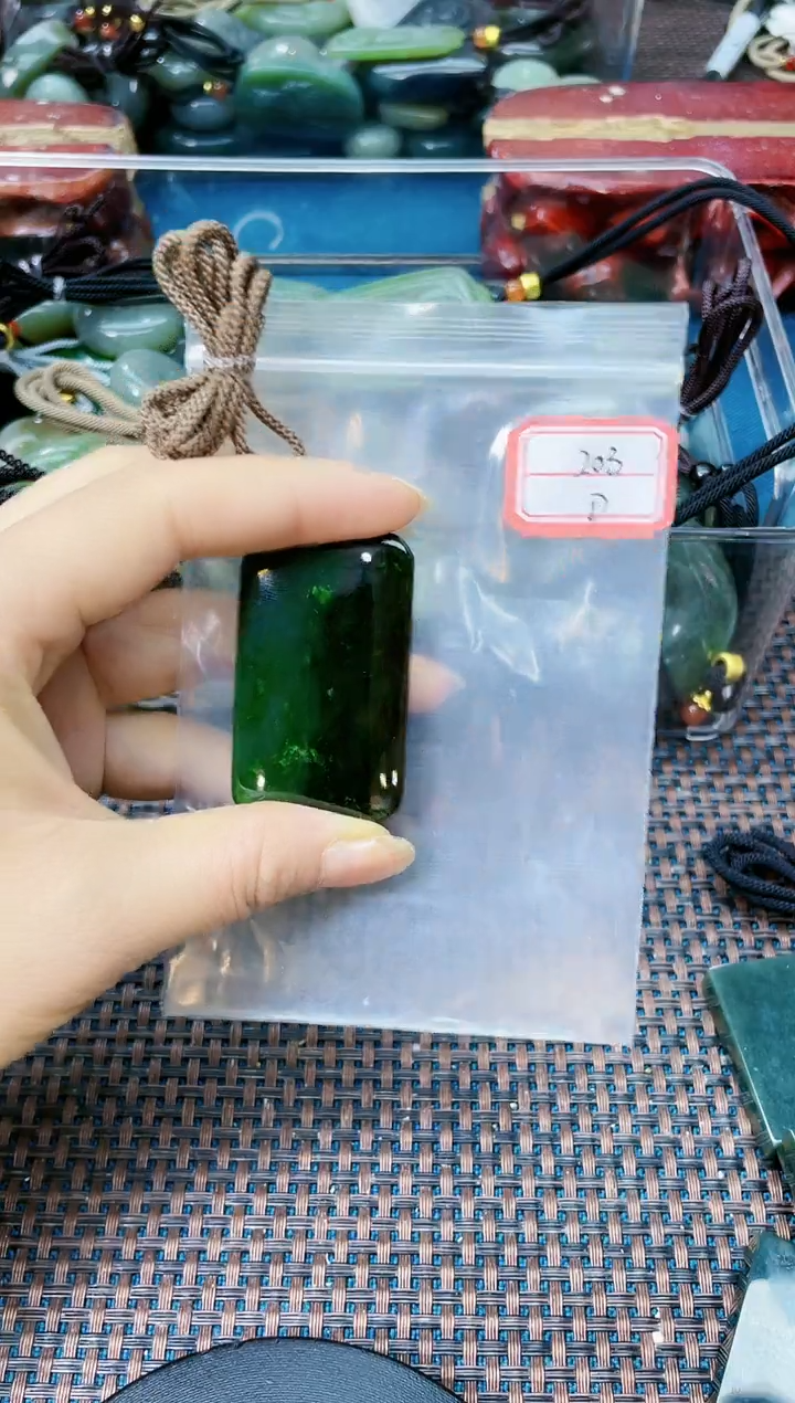 和田玉未镶嵌挂件1