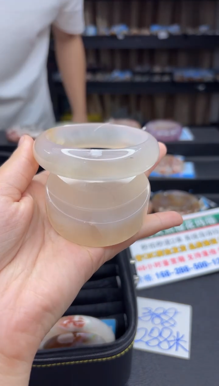 石英质玉未镶嵌手镯77（61圈赠送镯心）