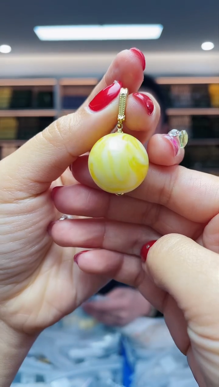 【闪购商品】蜜蜡裸石未镶嵌多样性发一件