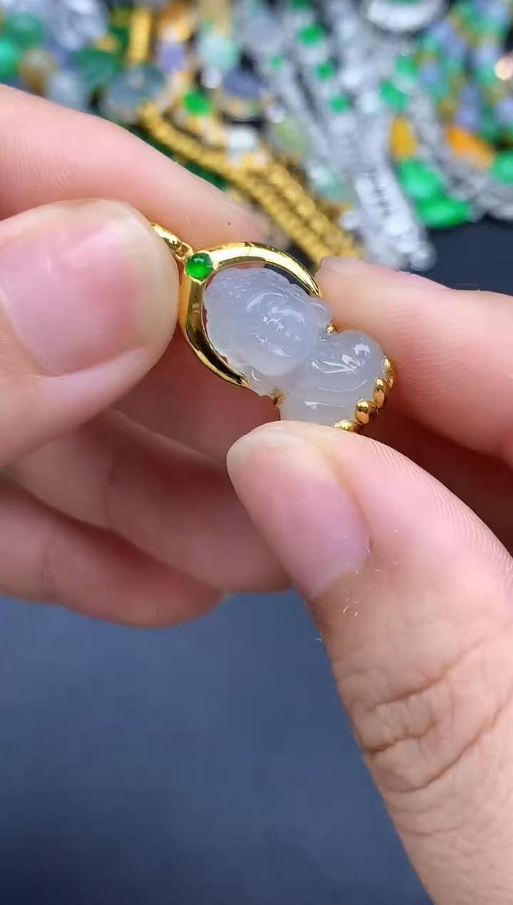 颈饰18K金镶嵌翡翠65-春日珠宝
