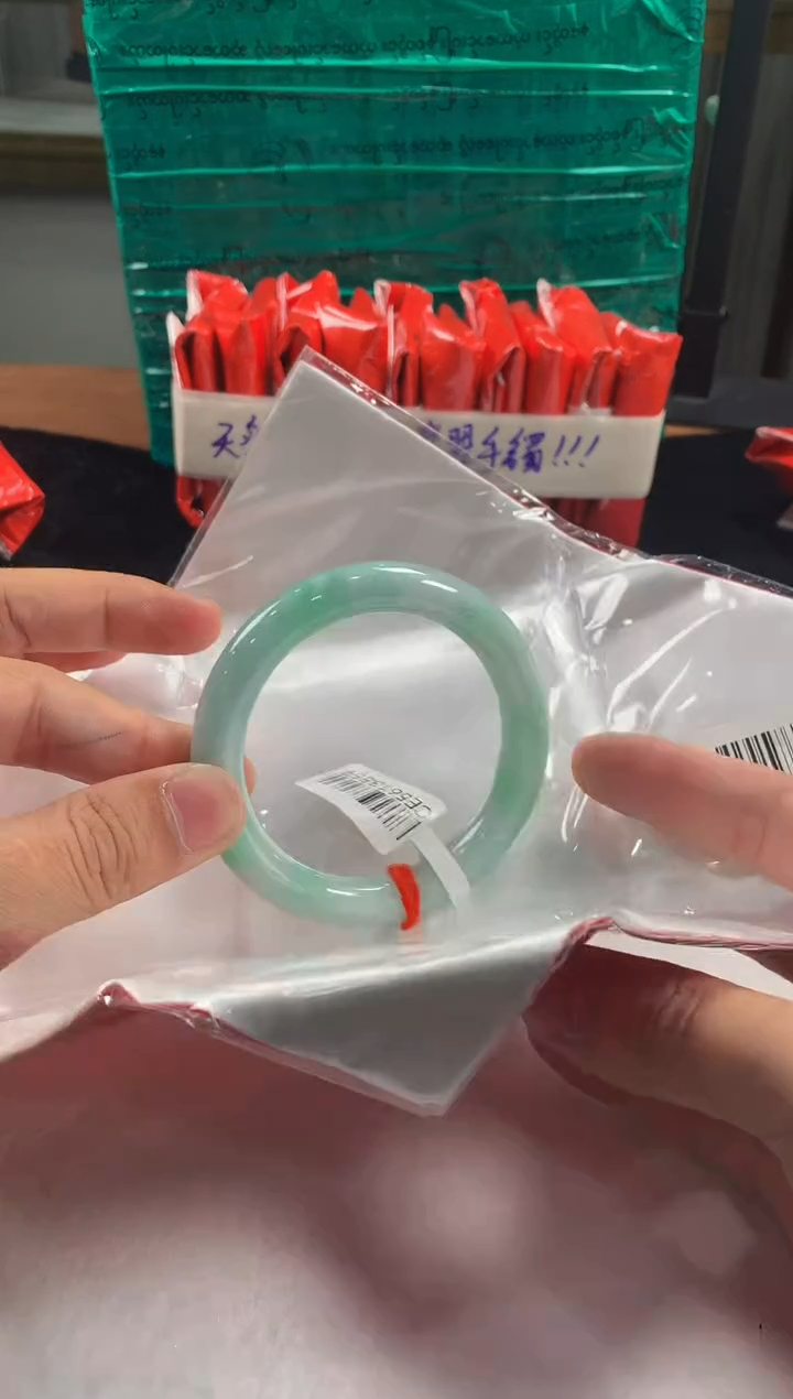 未镶嵌定制翡翠5073毛货不退不换 56-58圈