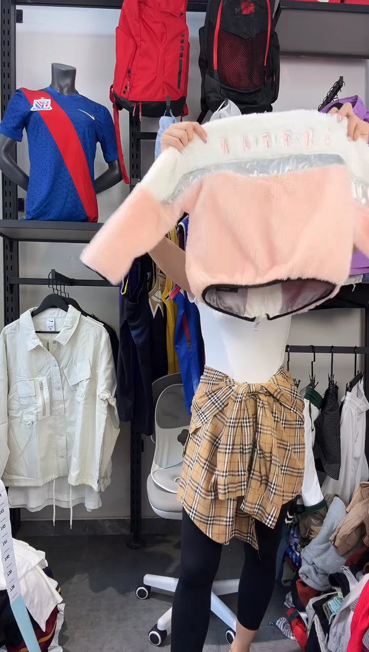 738编码 瑕疵款直播间过款为准 尺码