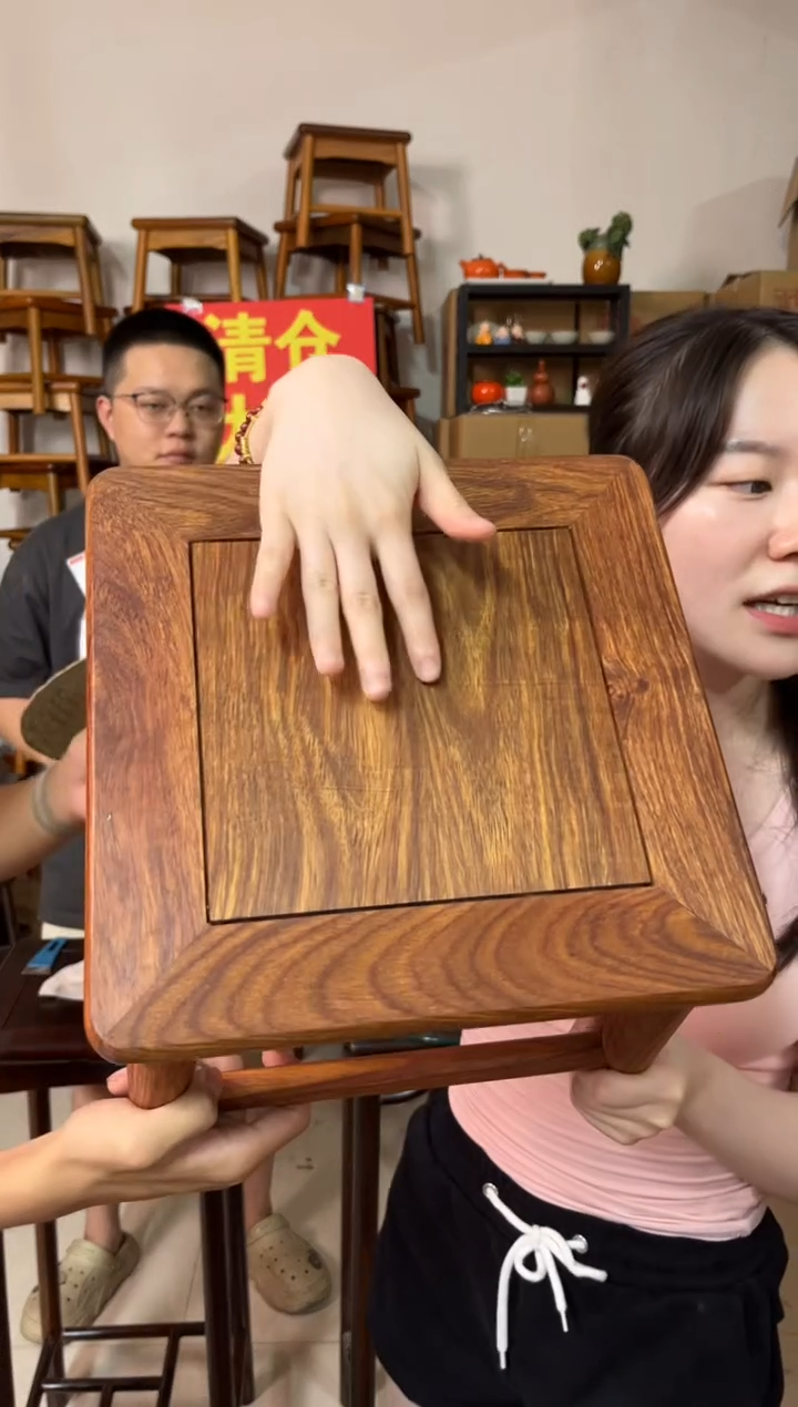 花梨木类刺猬紫檀高档富贵凳