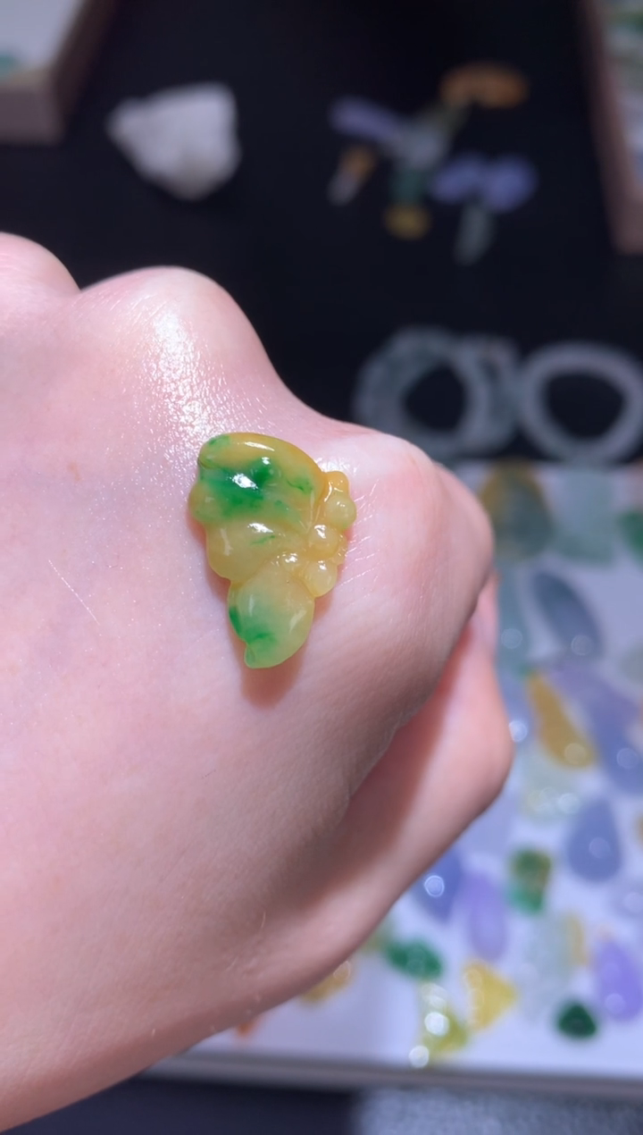 未镶嵌定制翡翠蝴蝶
