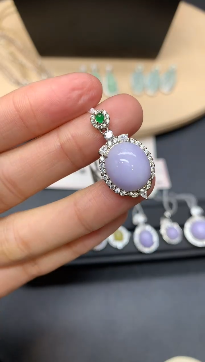 【闪购商品】翡翠吊坠(不含链)银S925镶嵌蛋面【无服务费】