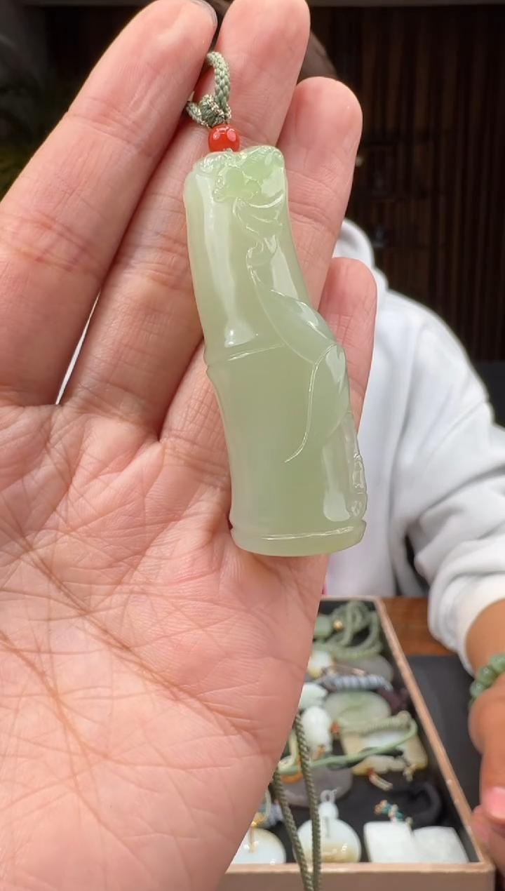 【闪购商品】和田玉17未镶嵌2.11小朱多样性发货