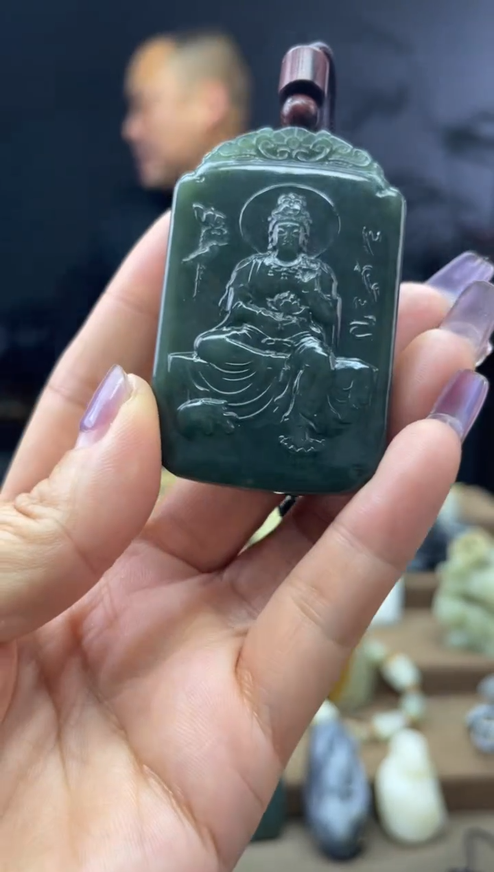 颈饰未镶嵌和田玉1