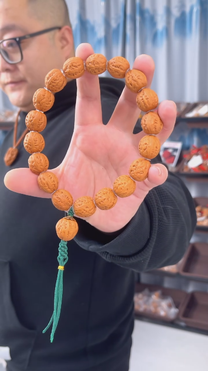 【闪购商品】文玩核桃把件小金豆子小楸子