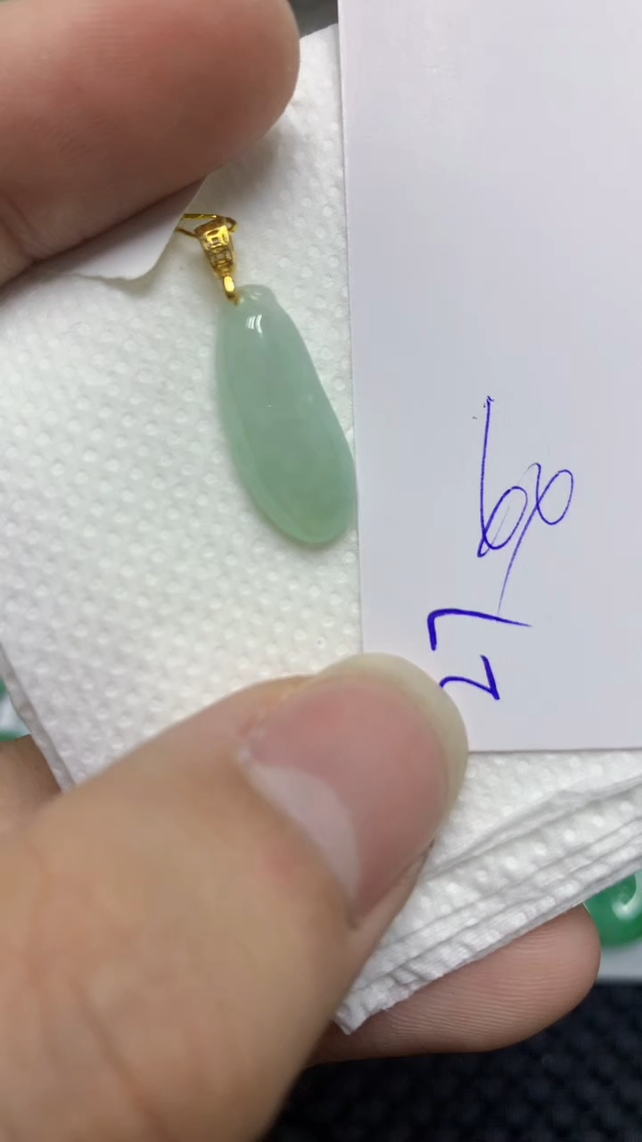 颈饰未镶嵌翡翠缅甸A货翡翠