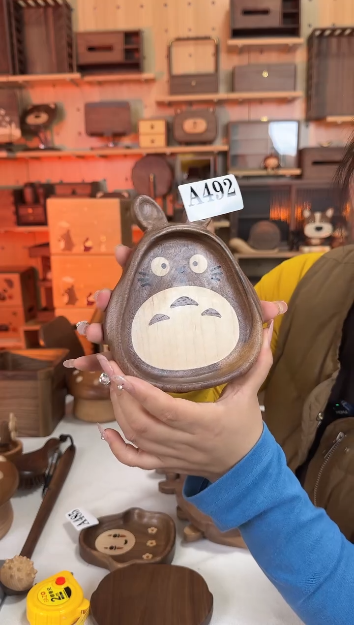 木492北美黑胡桃龙猫收纳盘微瑕