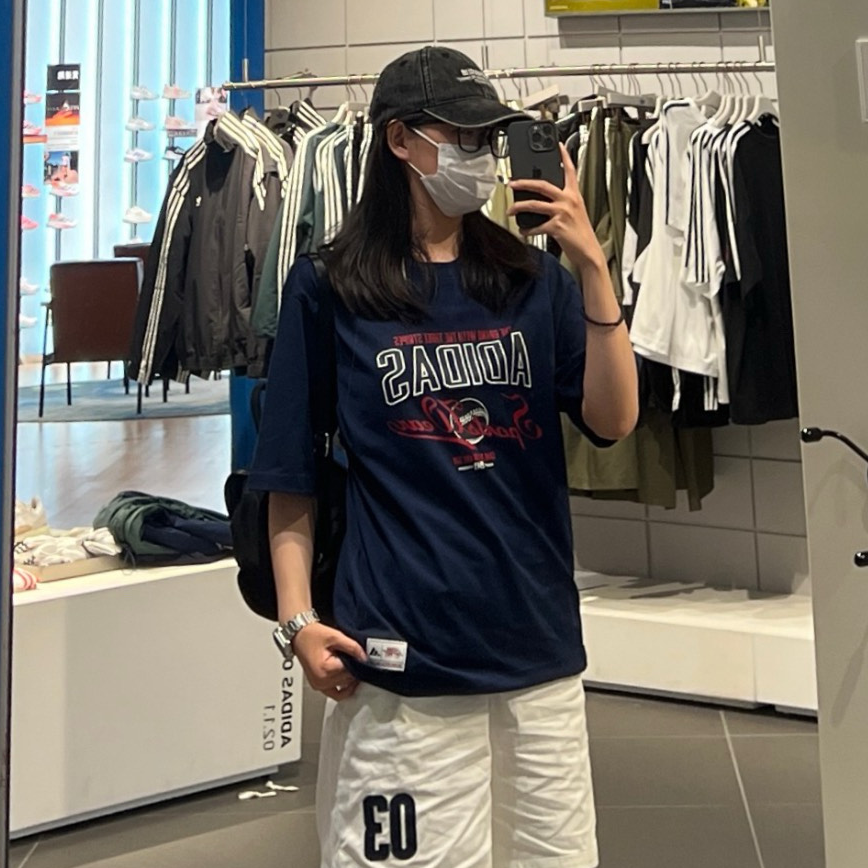 adidas阿迪达斯--正品男女款休闲纯棉上衣圆领短袖T恤 JN9473