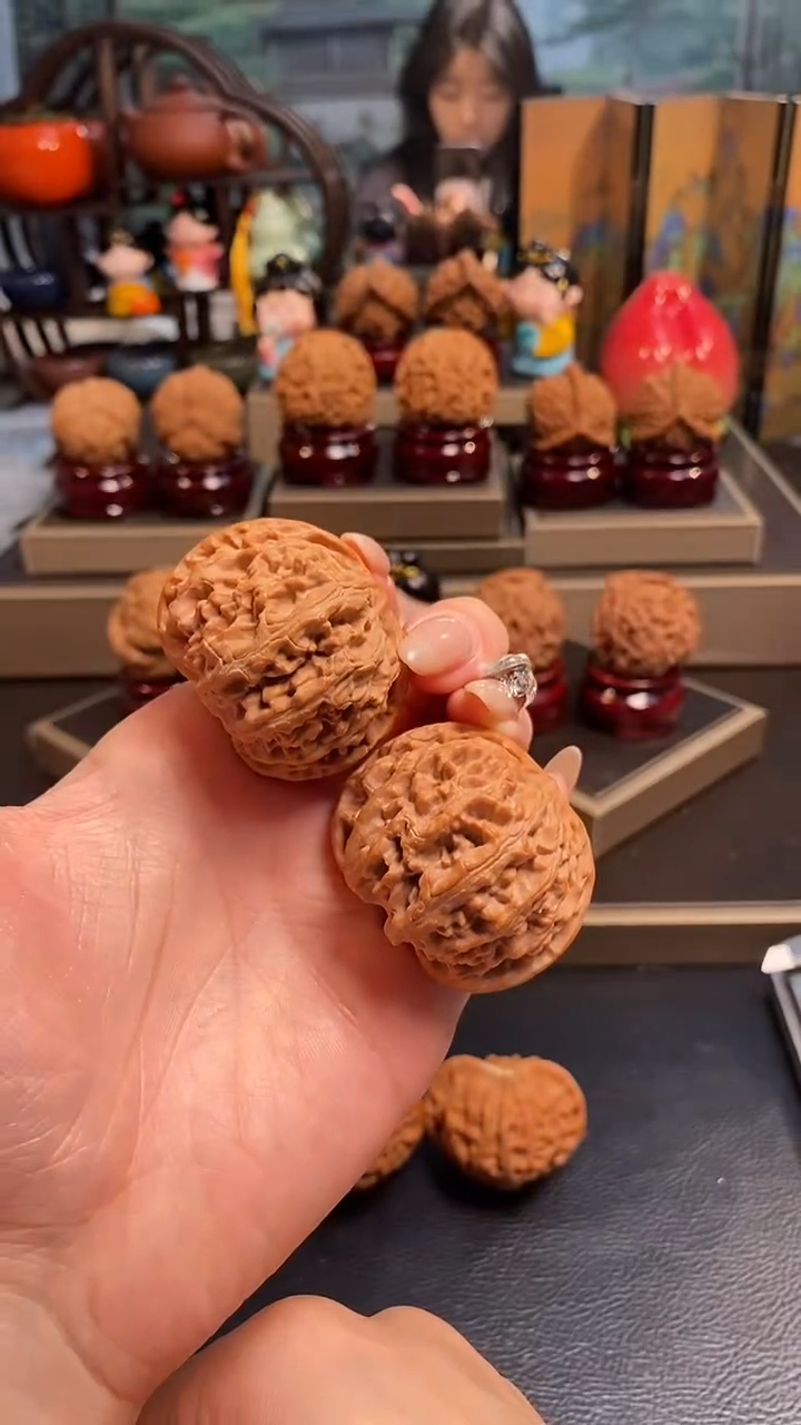 【闪购商品】文玩核桃把件F634苹果园43