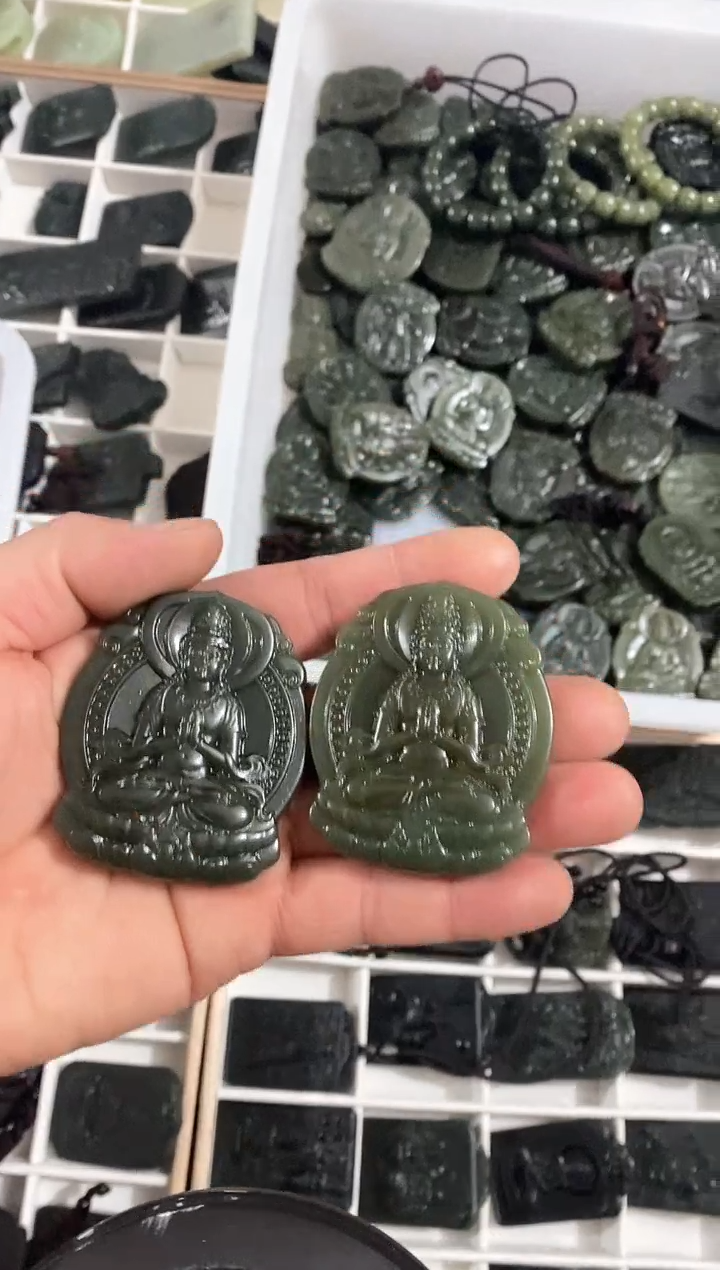 【闪购商品】和田玉吊坠(不含链)未镶嵌观音随机发货 一个