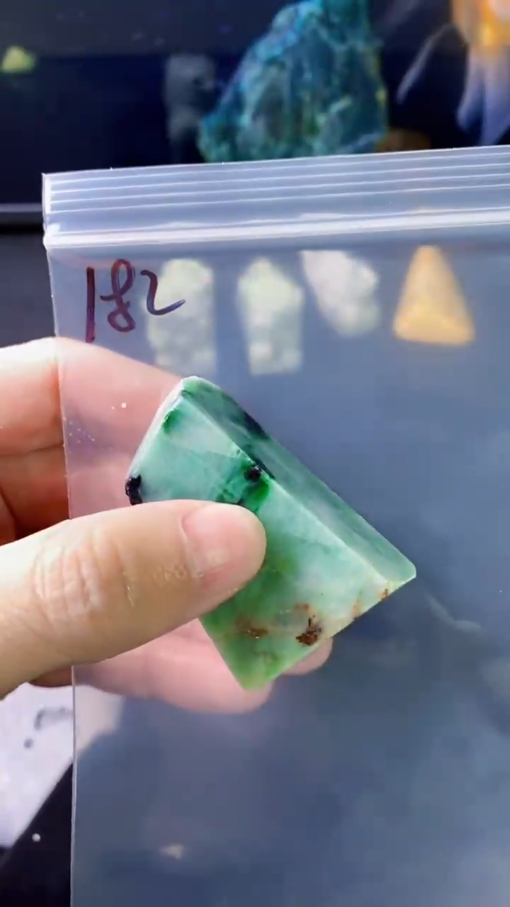 【闪购商品】翡翠挂件未镶嵌182天然A货翡翠
