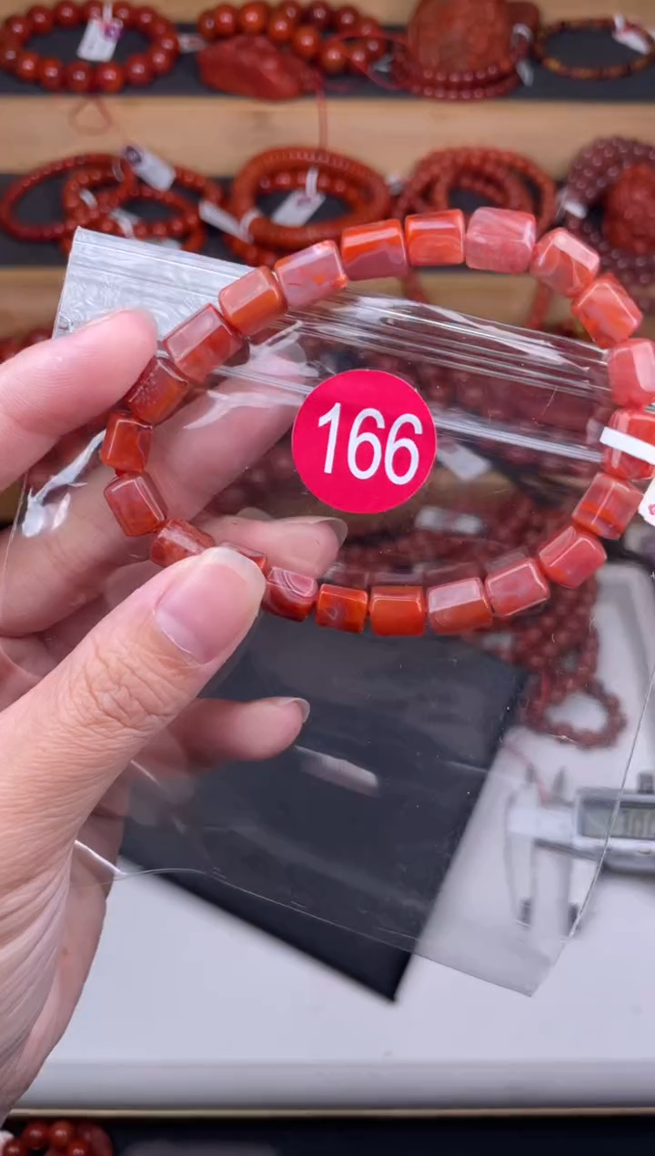 【闪购商品】南红玛瑙珠宝奇石未镶嵌166-6+