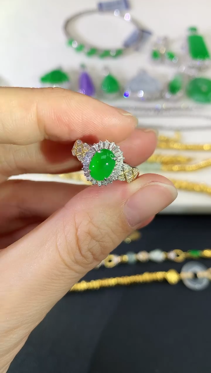 18K金镶嵌戒指翡翠69|5800