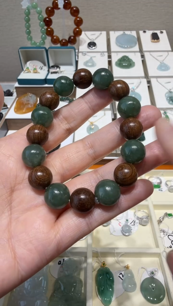 未镶嵌挂件翡翠A货翡翠多样性孤品