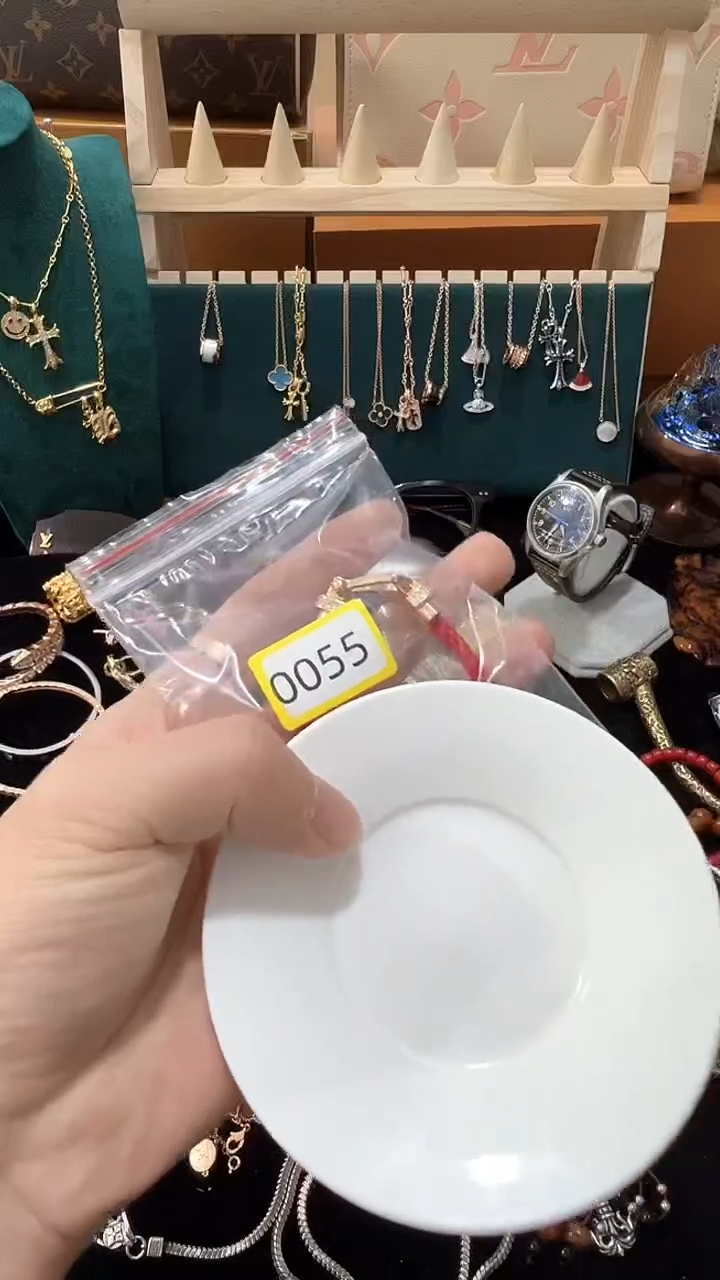 瓷片彧贤聚宝阁瓷片