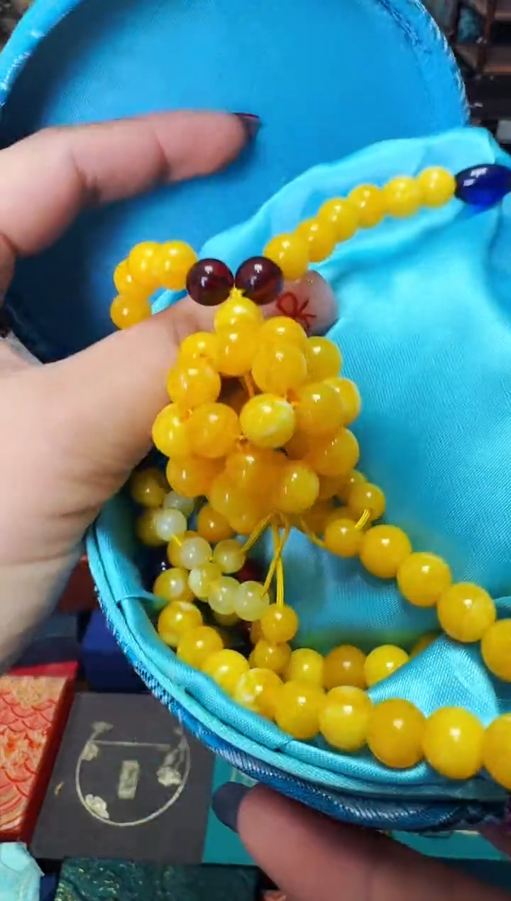 【闪购商品】蜜蜡颈饰未镶嵌老板娘推荐------------