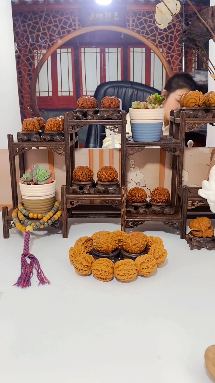 【闪购商品】文玩核桃把件D308白狮子