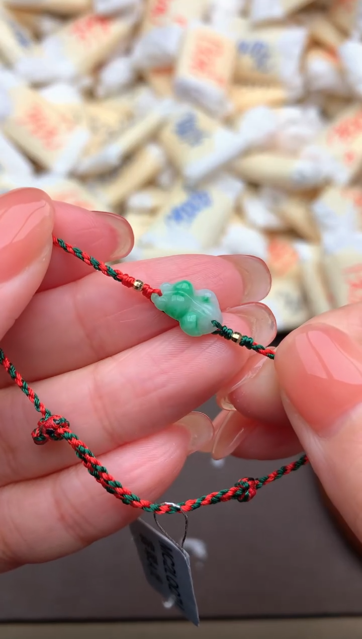 【闪购商品】翡翠挂件未镶嵌一