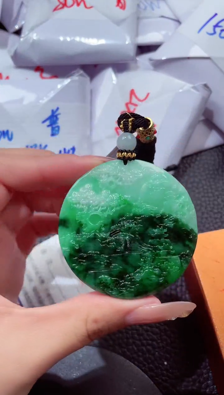 颈饰未镶嵌翡翠00000