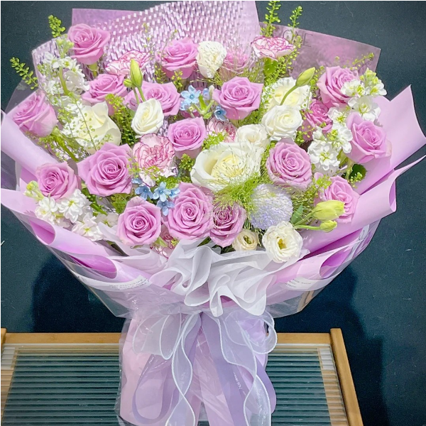 【一见钟情】25朵海洋之歌白玫瑰混搭花束生日鲜花生日礼物送爱人送闺蜜花店送花上门