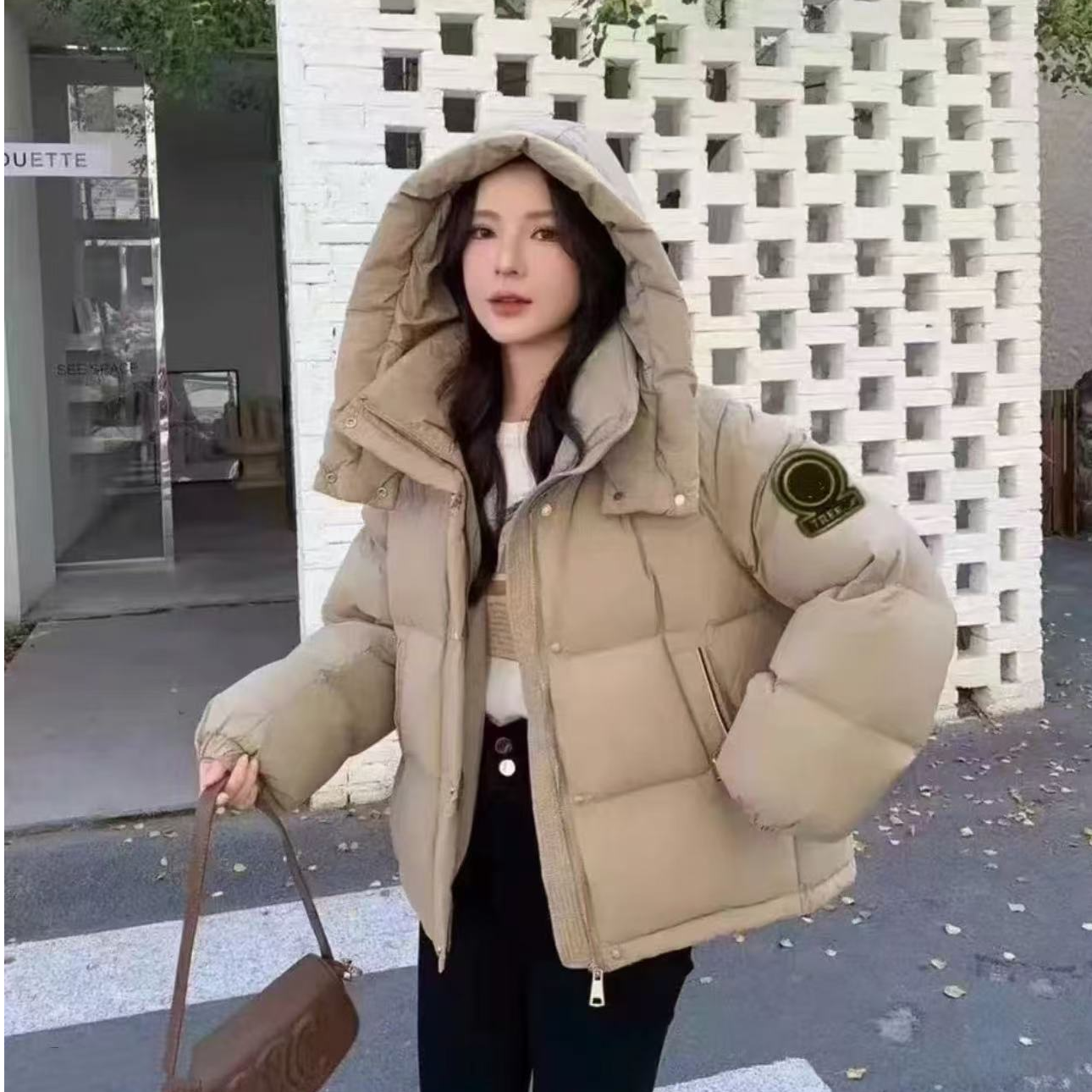 9332-W皮标（卡其）可拆卸帽子小个子羽绒服