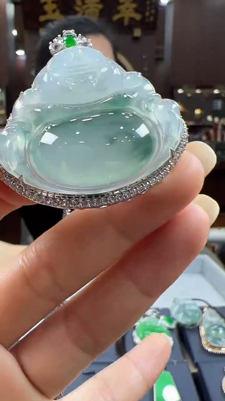 翡翠18K金镶嵌挂件佛公