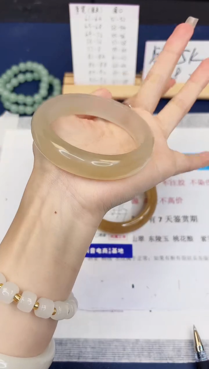 【闪购商品】石英质玉手镯未镶嵌500-财气镯-圈口60