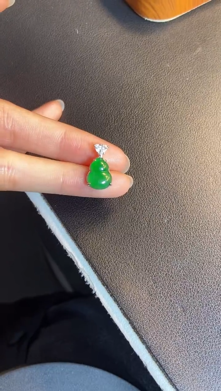 吊坠(不含链)银S925镶嵌翡翠洋****）1