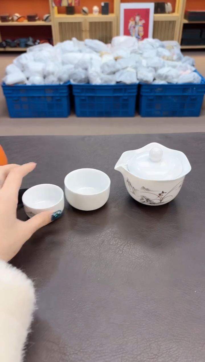 【闪购商品】摆件瓷SC1111111111111