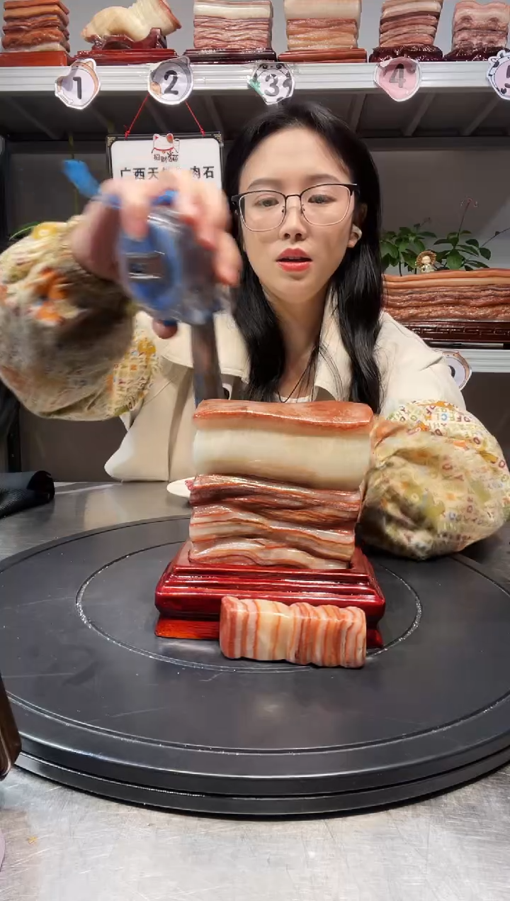 石材用****4天然石材柳州猪肉石尺寸11-13-3.7