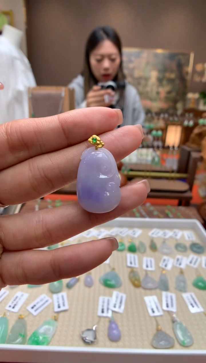 【闪购商品】翡翠颈饰18K金镶嵌如意
