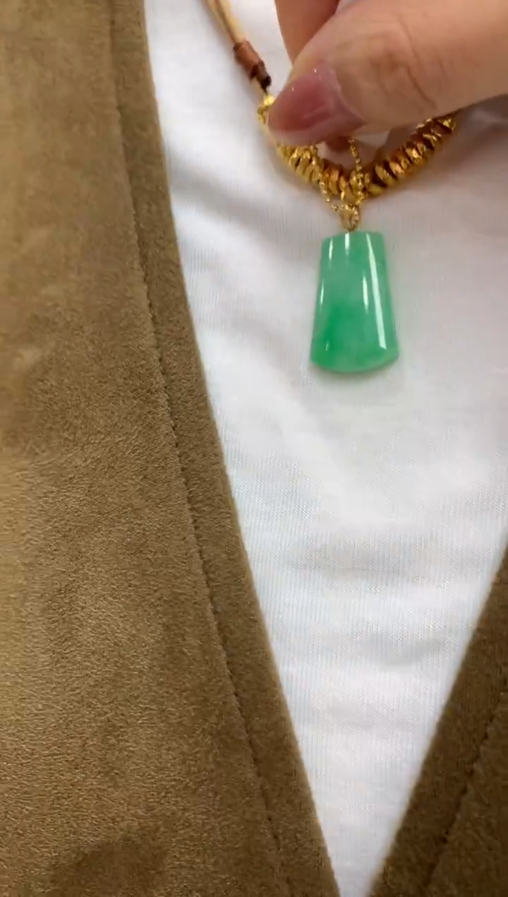吊坠(不含链)18K金镶嵌翡翠无事牌