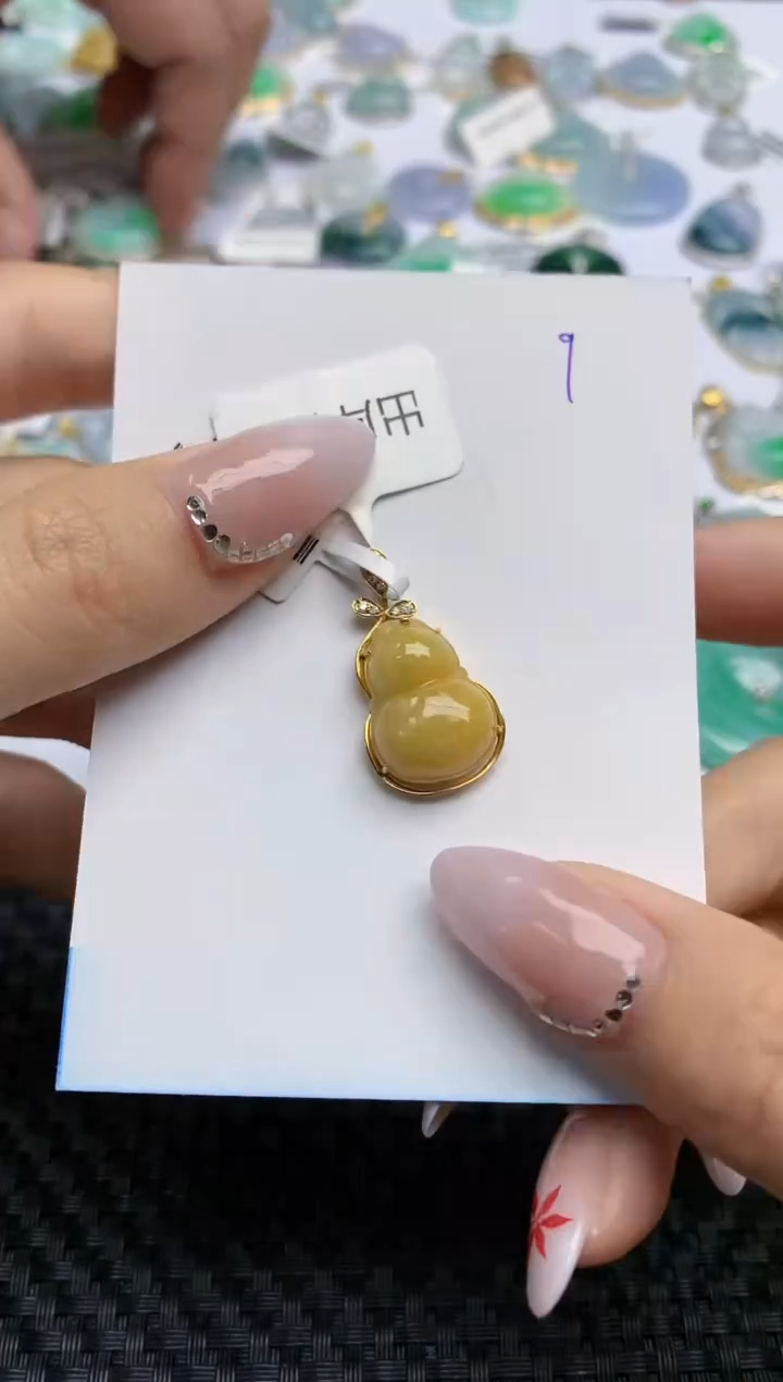 【闪购商品】翡翠颈饰18K金镶嵌 天然翡翠A货