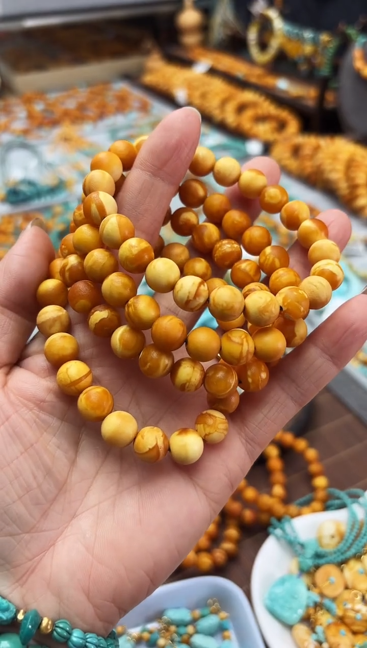 【闪购商品】琥珀裸石未镶嵌9mm+花蜡圆珠多样性发其中一件