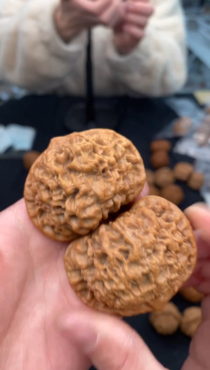 【闪购商品】文玩核桃把件麒麟官帽52-t564