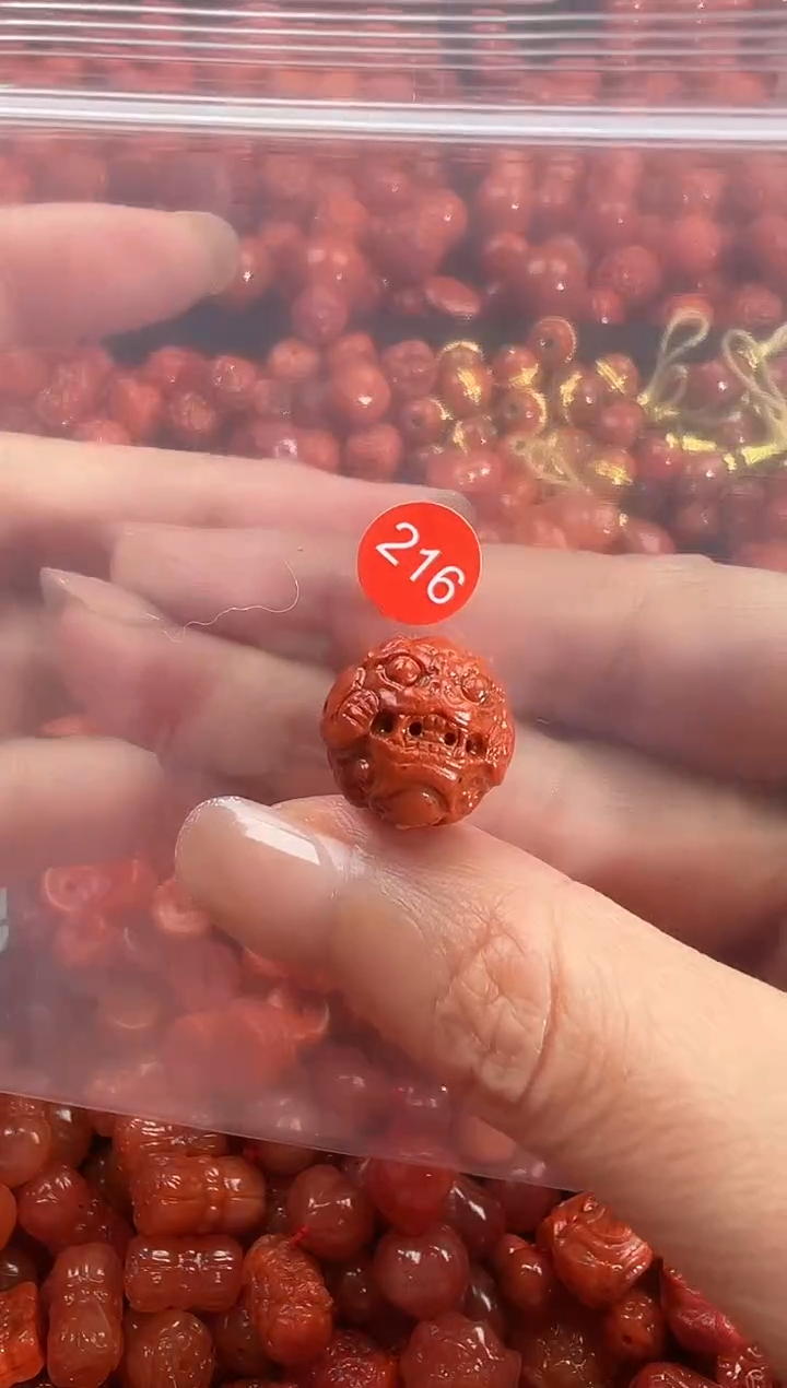 颈饰未镶嵌南红玛瑙1