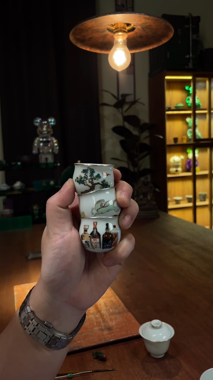 平****盖包银摇钱树 8+1 小马转转杯3只款