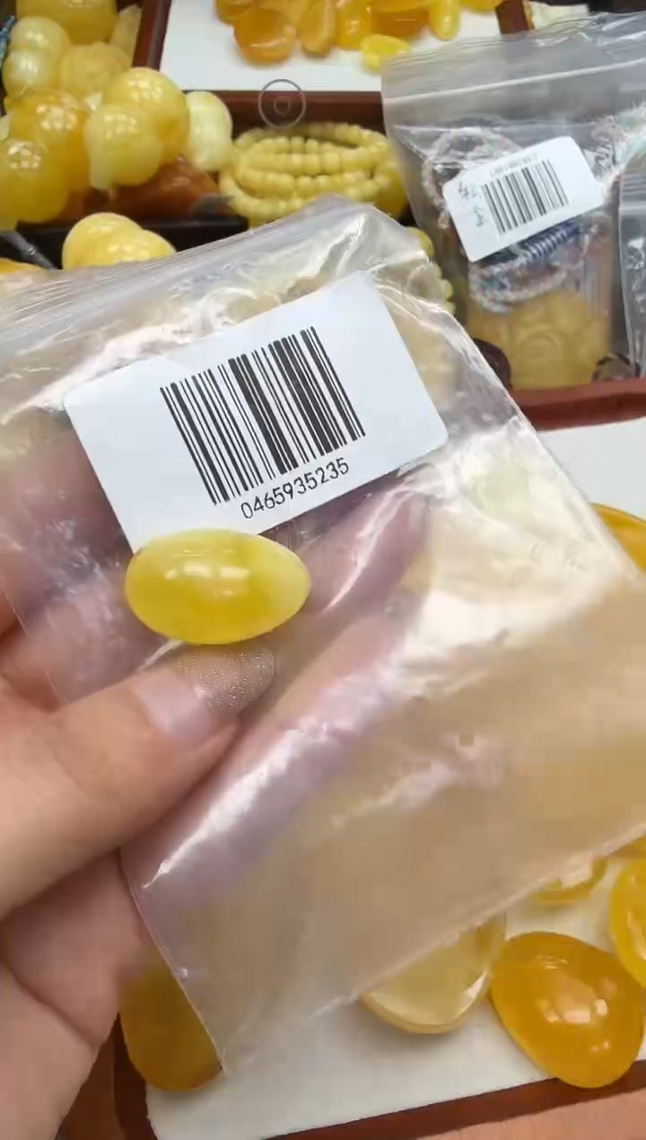 裸石琥珀未镶嵌如图