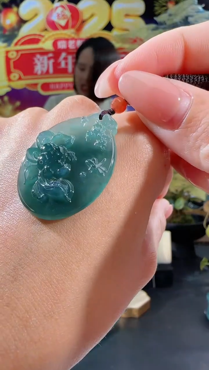 【闪购商品】翡翠吊坠(不含链)未镶嵌花牌