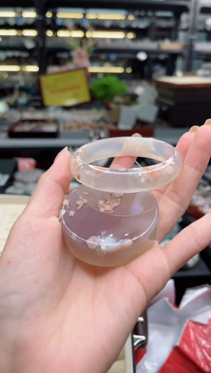 【闪购商品】石英质玉手镯未镶嵌54圈口（赠品镯心）6572036