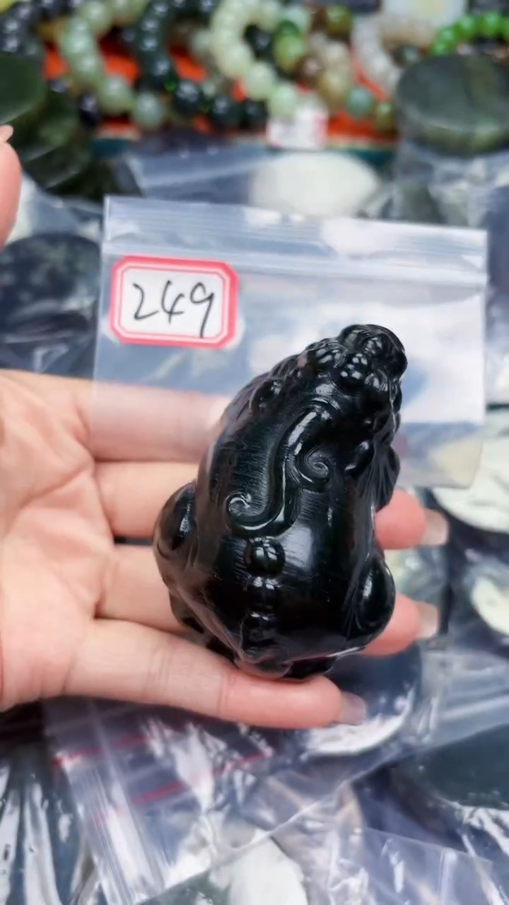 颈饰未镶嵌和田玉和田玉